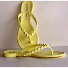 Flip flops amarillo neón  (producto en venta final)